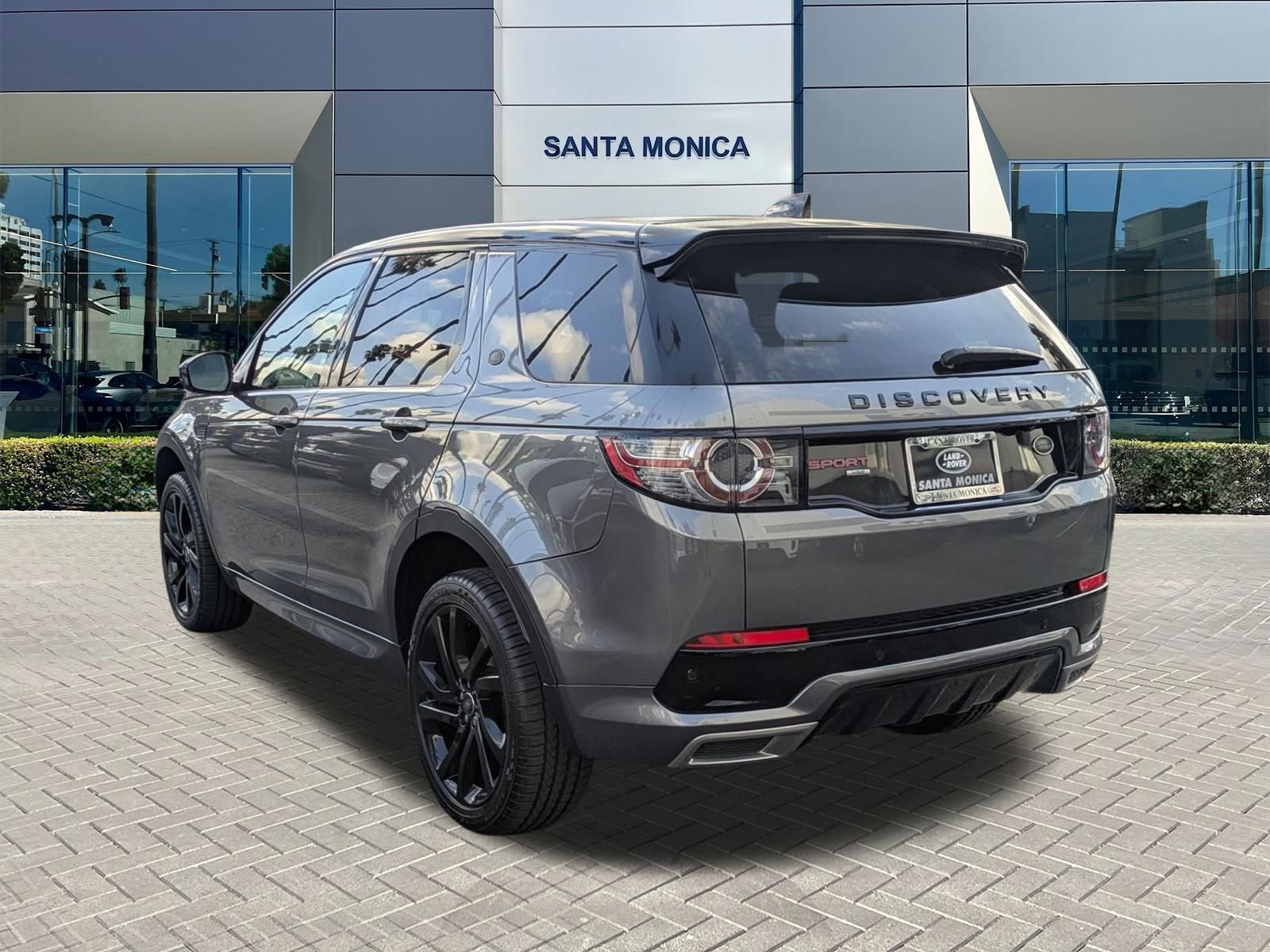 Used 2018 Land Rover Discovery Sport HSE image 7