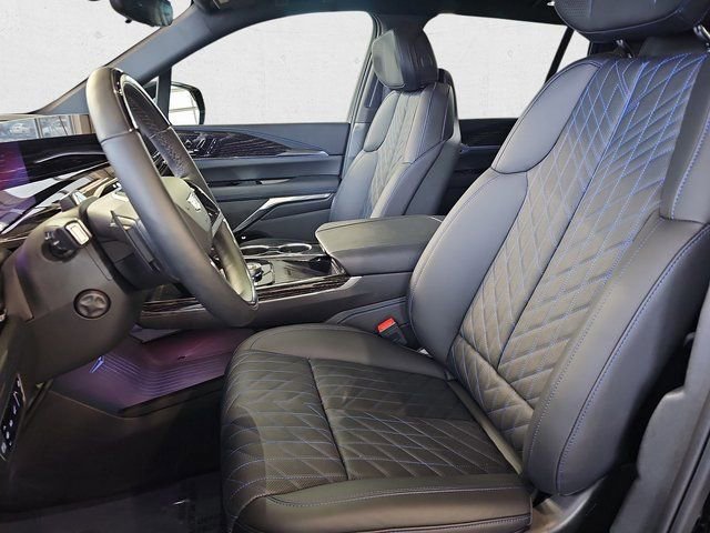 Used 2026 Cadillac Escalade IQ Sport 1 w/ LPO, ONYX Package AWD/4WD image 17