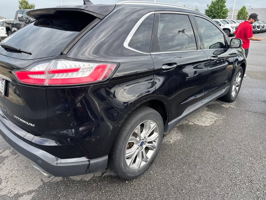 Used 2019 Ford Edge Titanium AWD/4WD image 6