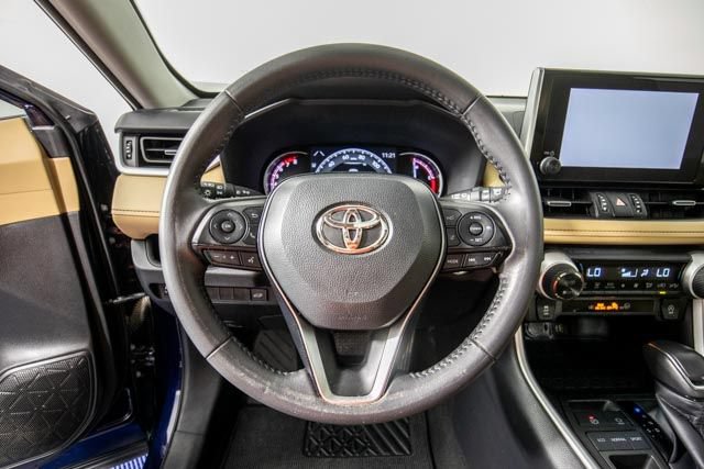 Used 2025 Toyota RAV4 XLE Premium FWD image 16