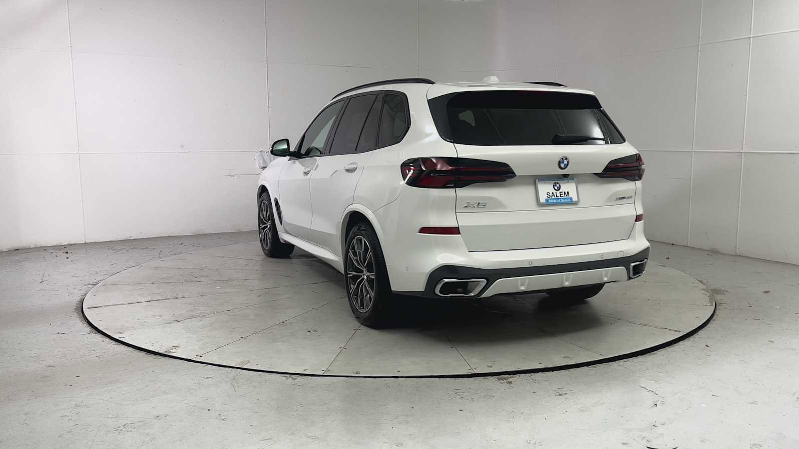 Used 2026 BMW X5 xDrive40i image 3