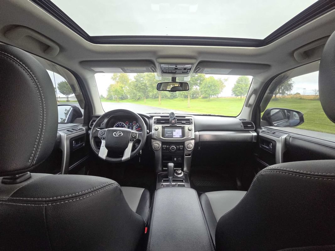 Used 2018 Toyota 4Runner SR5 Premium AWD/4WD image 15
