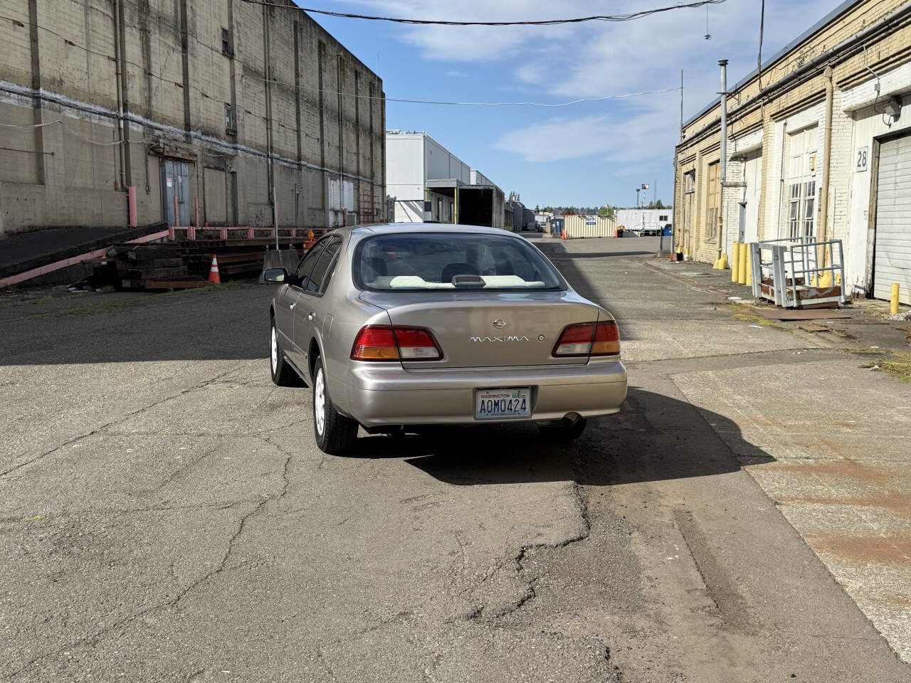 Used 1998 Nissan Maxima GXE FWD image 8