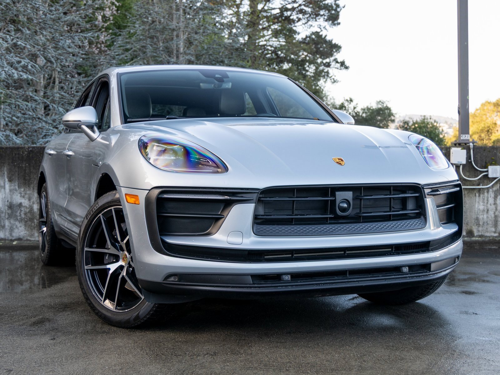 Certified 2023 Porsche Macan image 9