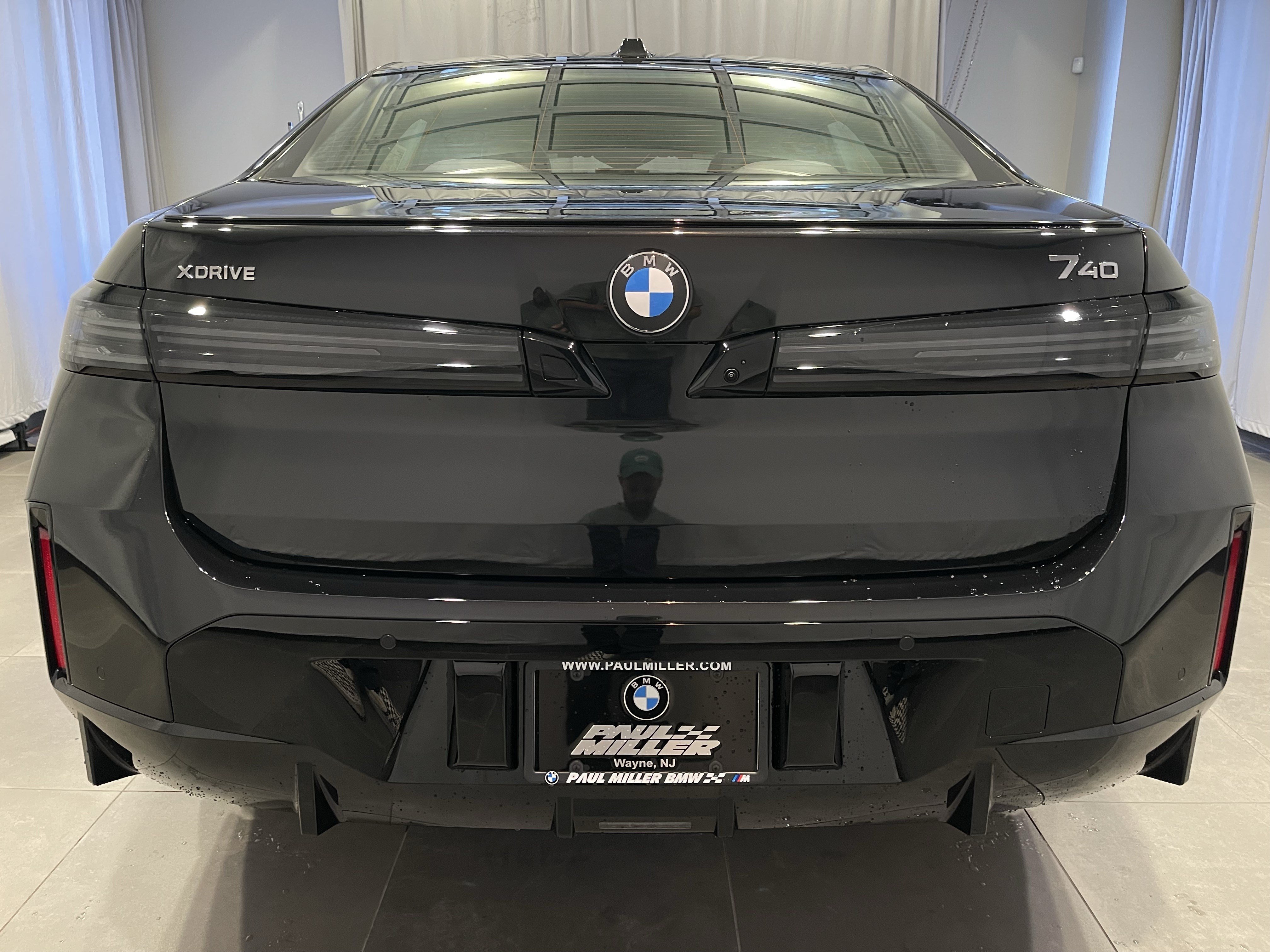 New 2027 BMW 740i xDrive w/ Executive Package AWD/4WD image 5