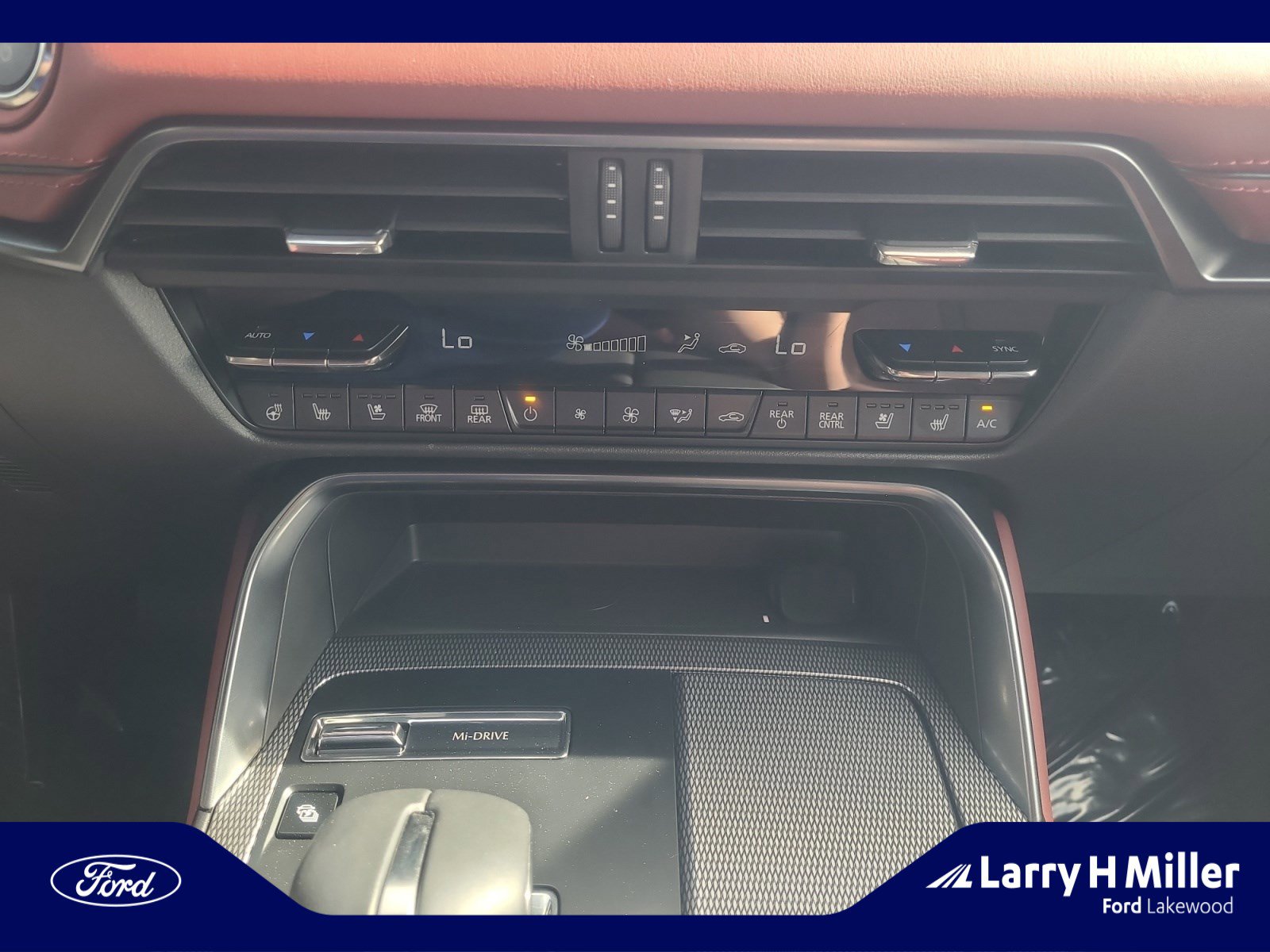 Used 2025 MAZDA CX-70 Plug-In Hybrid w/ Premium Plus image 31