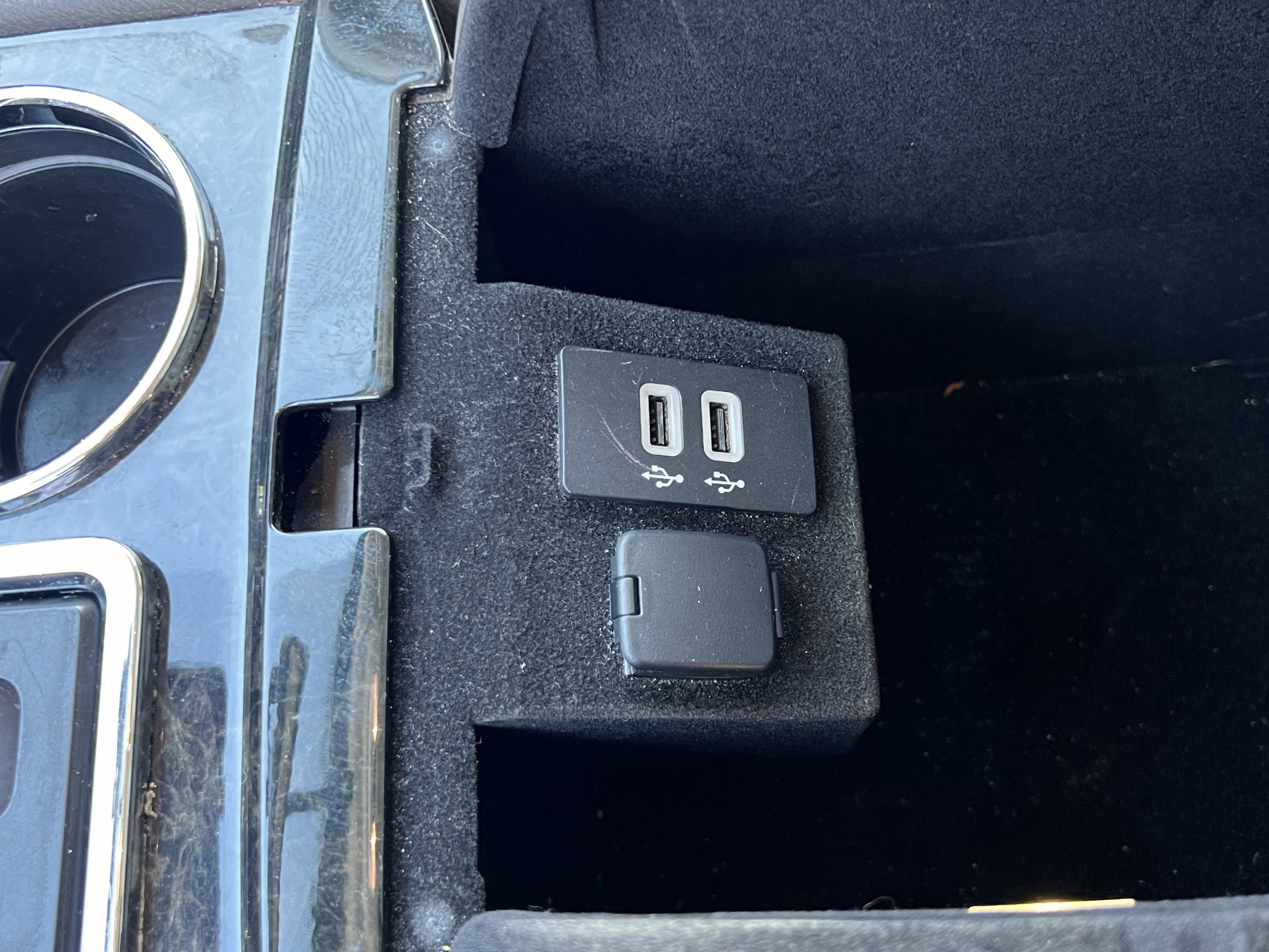 Used 2017 Lincoln Navigator Select image 26