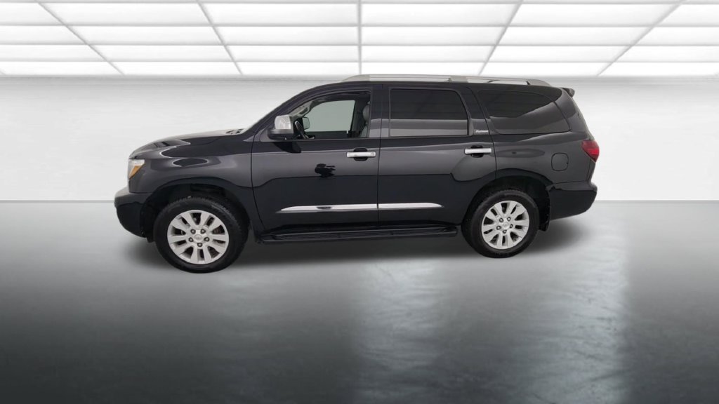 Used 2019 Toyota Sequoia Platinum AWD/4WD image 3