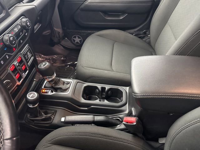 Used 2021 Jeep Wrangler Unlimited Sahara image 25