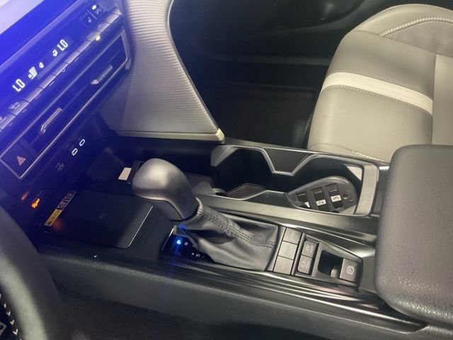 Used 2026 Toyota Camry SE w/ Multimedia Upgrade Package AWD/4WD image 16