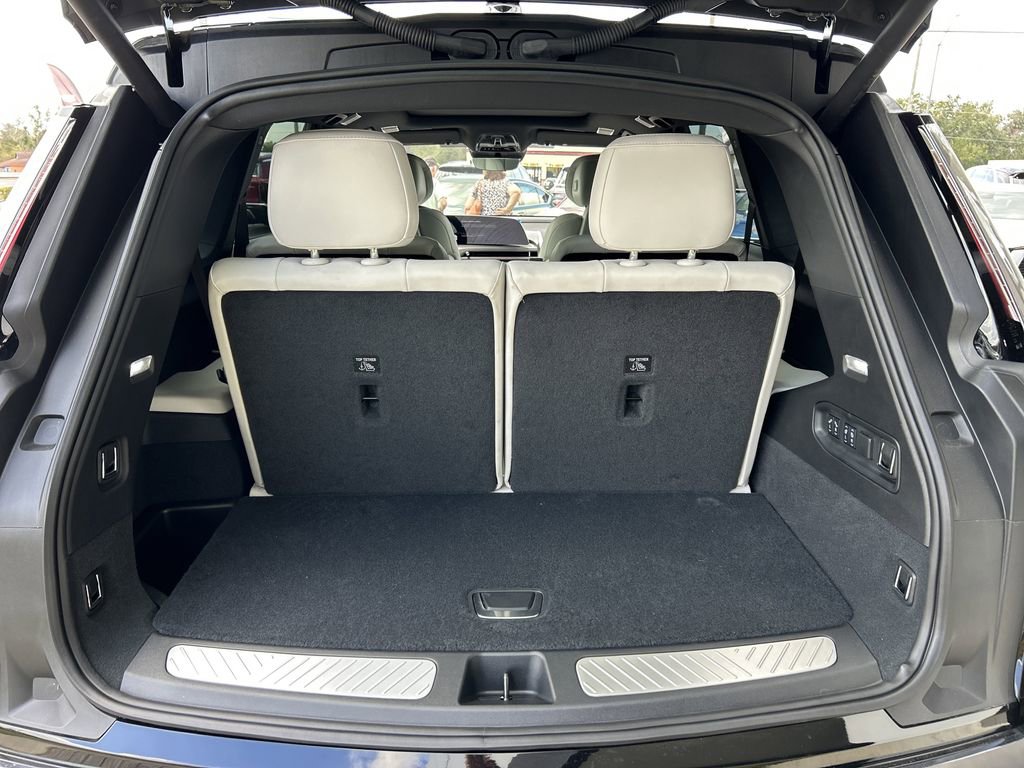 New 2026 Cadillac Vistiq Sport image 10