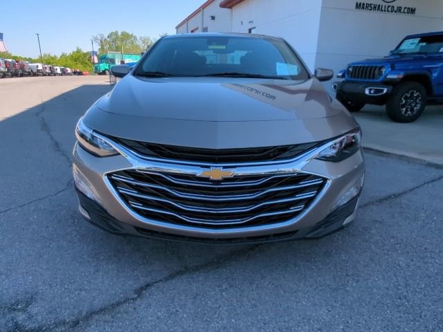 Used 2023 Chevrolet Malibu LT FWD image 4