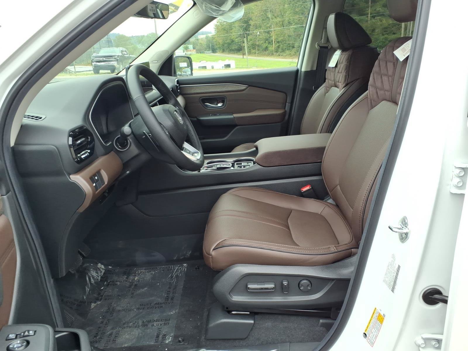 New 2026 Honda Pilot Elite image 8