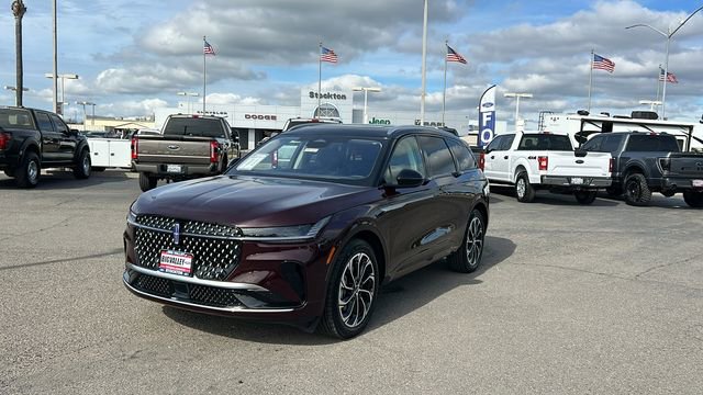 Used 2025 Lincoln Nautilus Reserve image 8