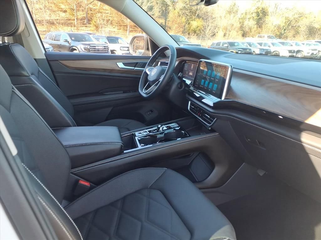 Used 2024 Volkswagen Atlas SE image 20