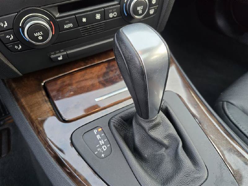 Used 2009 BMW 328i Sedan RWD image 30