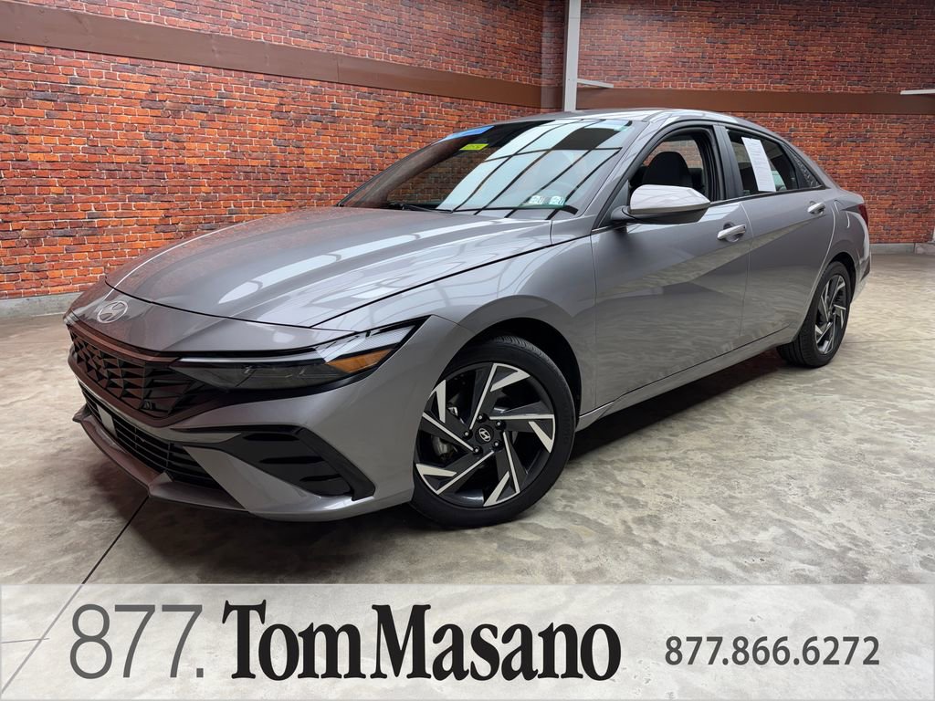 Used 2024 Hyundai Elantra SEL w/ Convenience Package