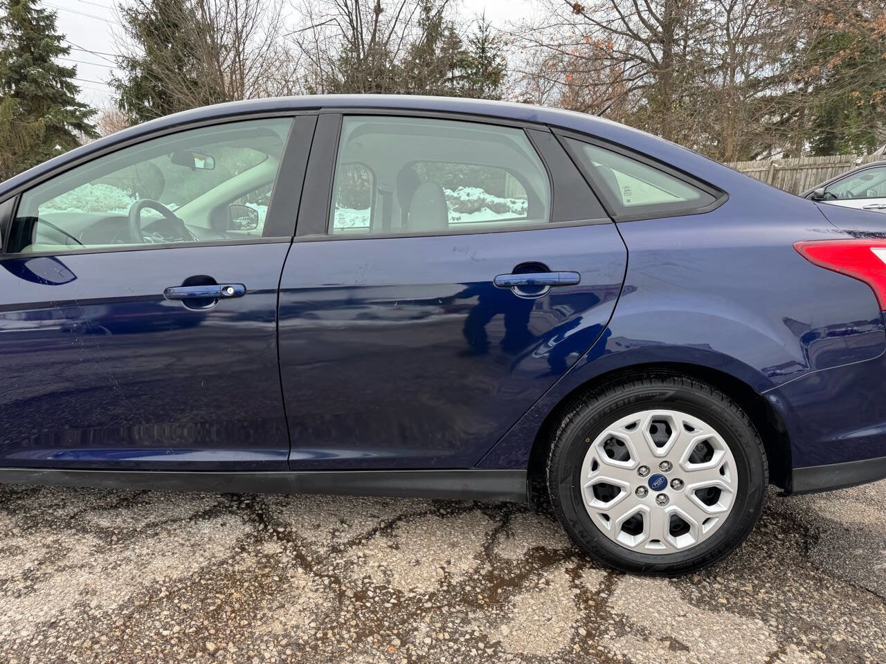 Used 2012 Ford Focus SE image 11