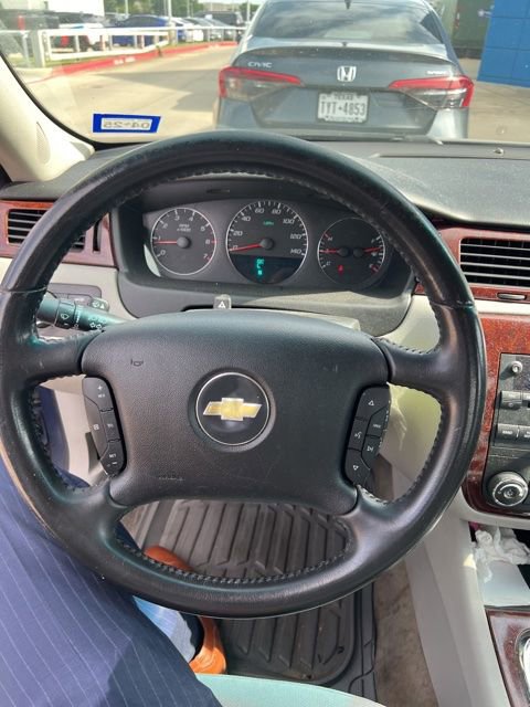 Used 2006 Chevrolet Impala LT FWD image 16