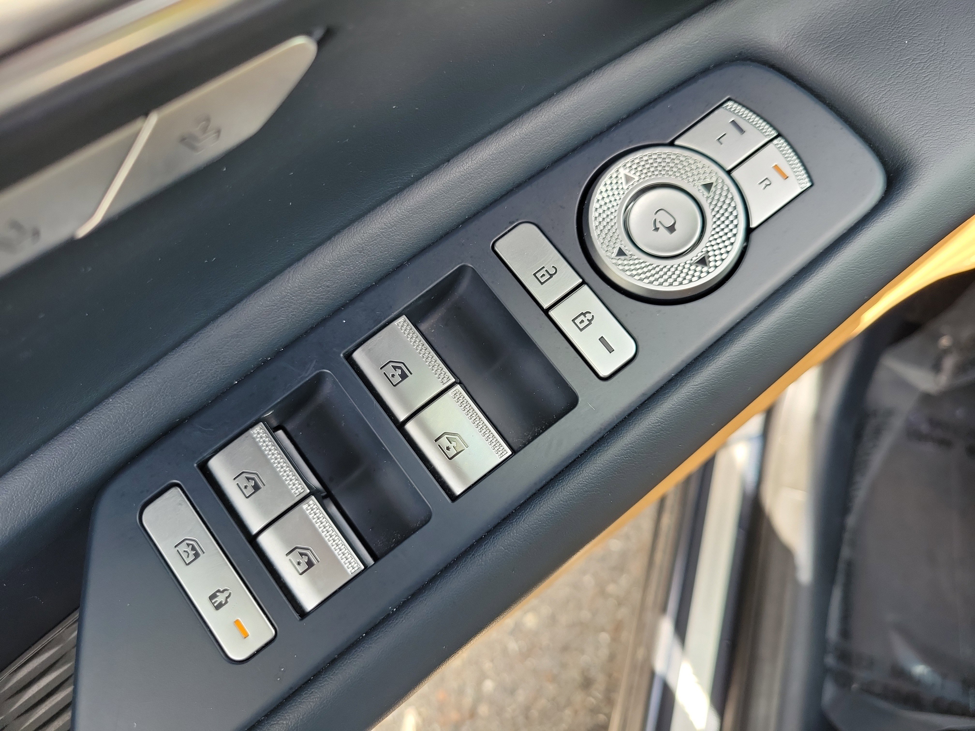 Used 2022 Genesis GV80 2.5T w/ Advanced Package 02 image 19