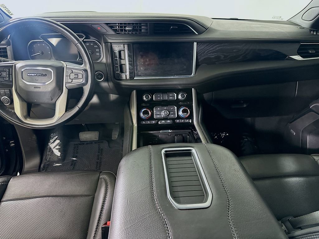 Used 2021 GMC Yukon XL Denali image 19