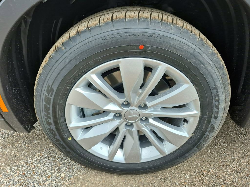 New 2026 Mitsubishi Outlander ES image 26