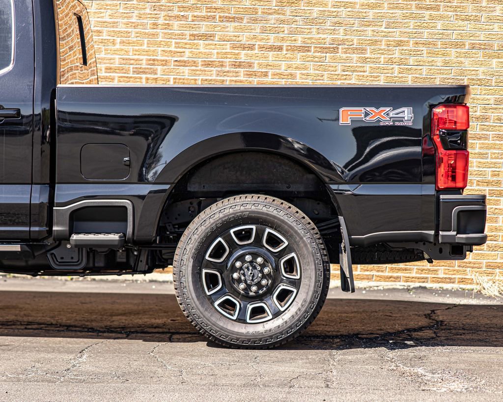 Used 2026 Ford F250 Platinum AWD/4WD image 7