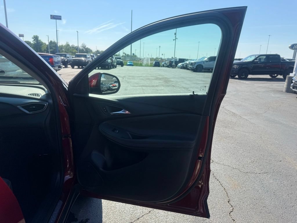 Used 2023 Buick Encore GX Preferred w/ Cold Weather Comfort Package FWD image 50