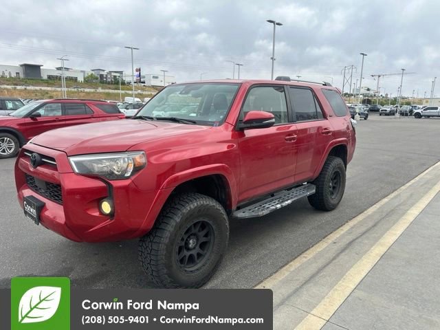Used 2020 Toyota 4Runner SR5 Premium w/ Moonroof Package AWD/4WD image 3
