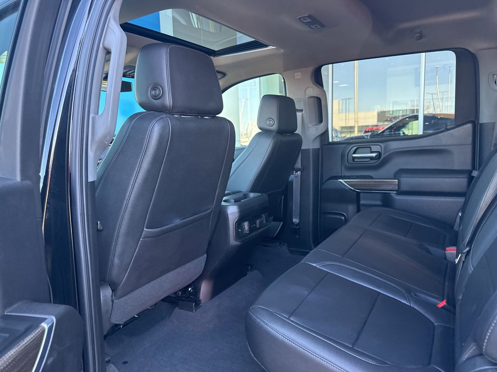 Used 2022 Chevrolet Silverado 1500 LT Trail Boss w/ Convenience Package II image 15