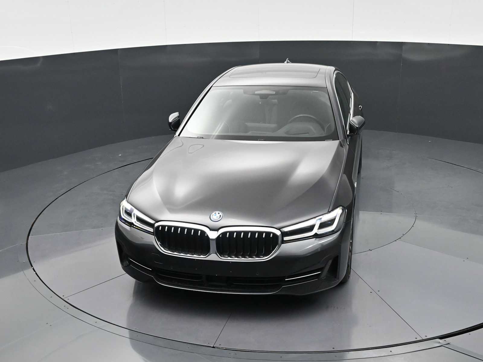 Used 2022 BMW 530e w/ Executive Package RWD image 18
