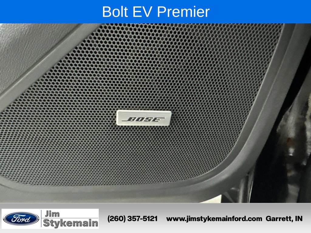 Used 2017 Chevrolet Bolt Premier w/ Driver Confidence II Package FWD image 18