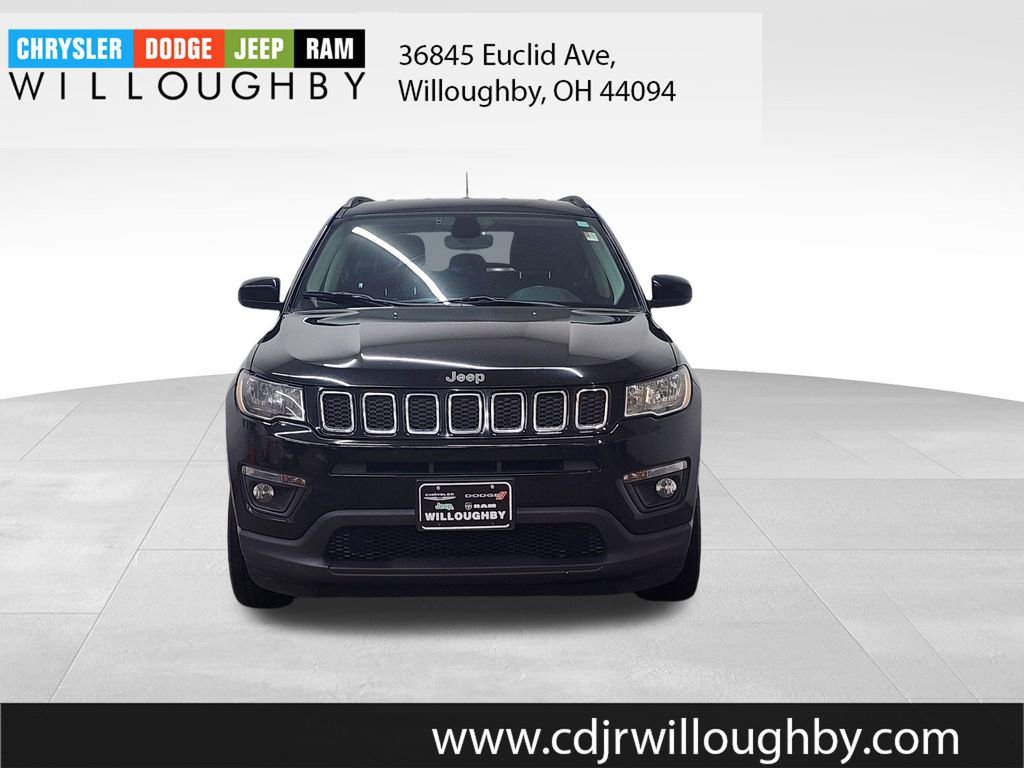 Used 2019 Jeep Compass Latitude image 2