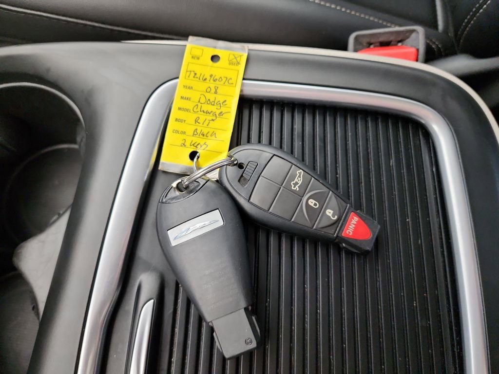 Used 2024 Chrysler Pacifica Touring-L FWD image 42