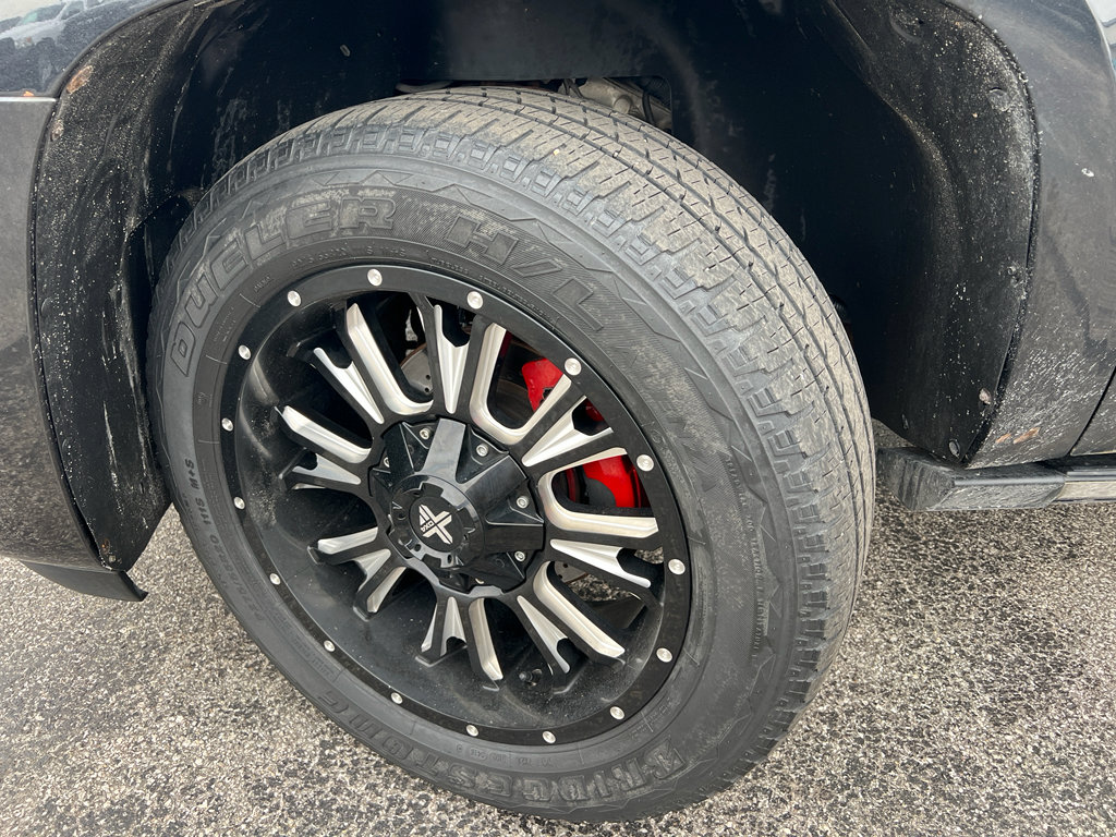 Used 2011 GMC Yukon Denali image 9