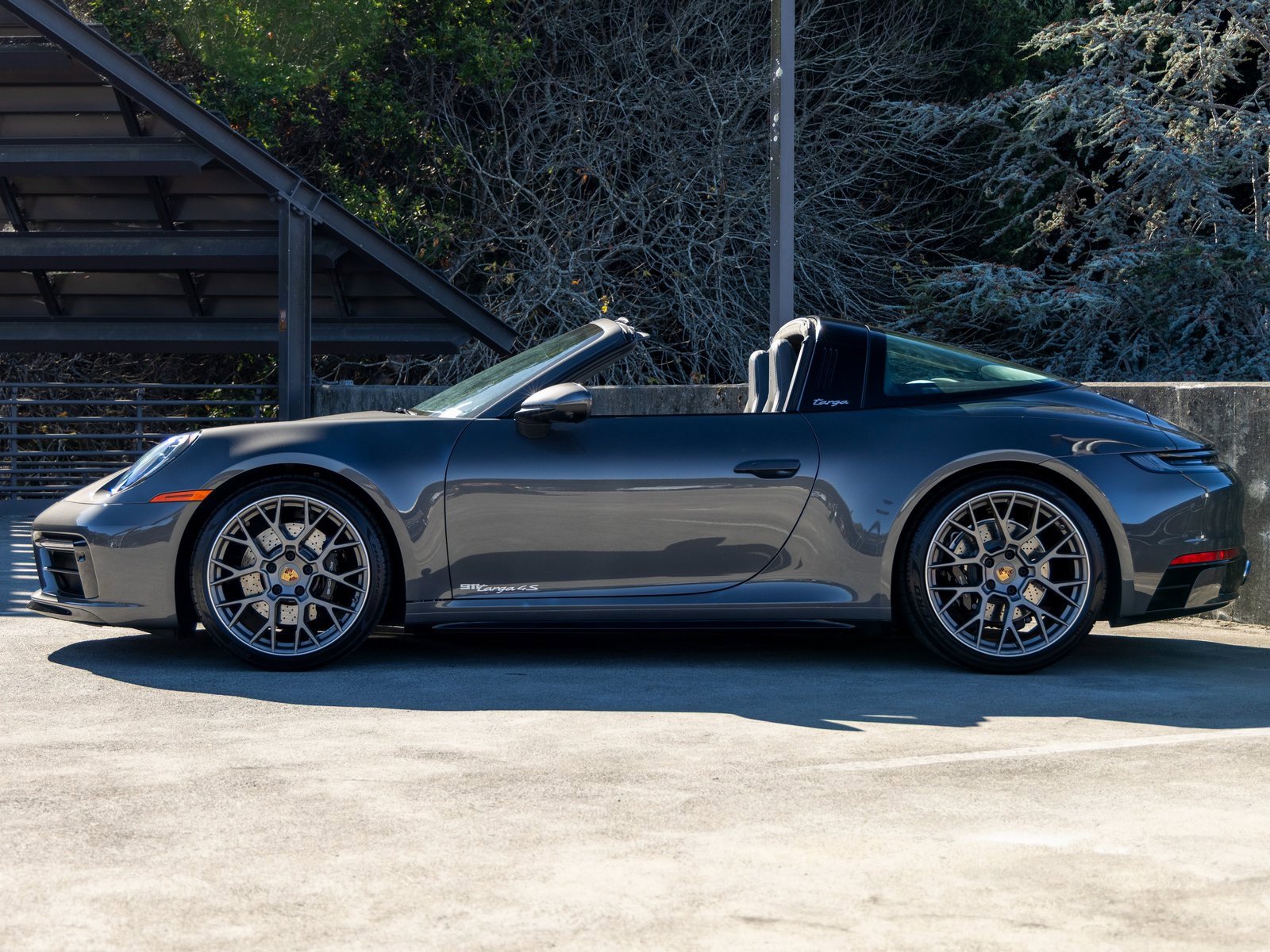Certified 2022 Porsche 911 Targa 4S image 2