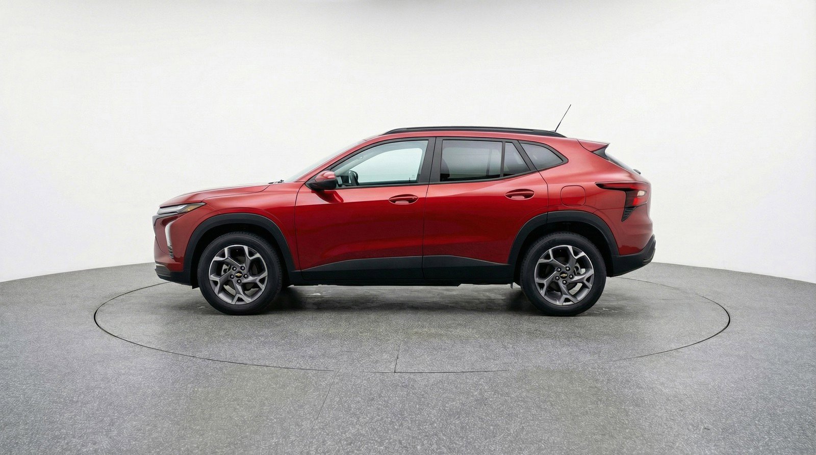 Used 2025 Chevrolet Trax LT w/ LT Convenience Package image 5