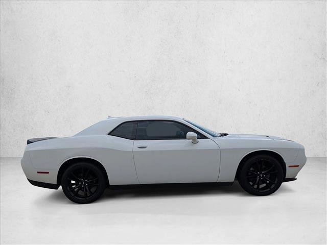 Used 2017 Dodge Challenger SXT Plus image 4