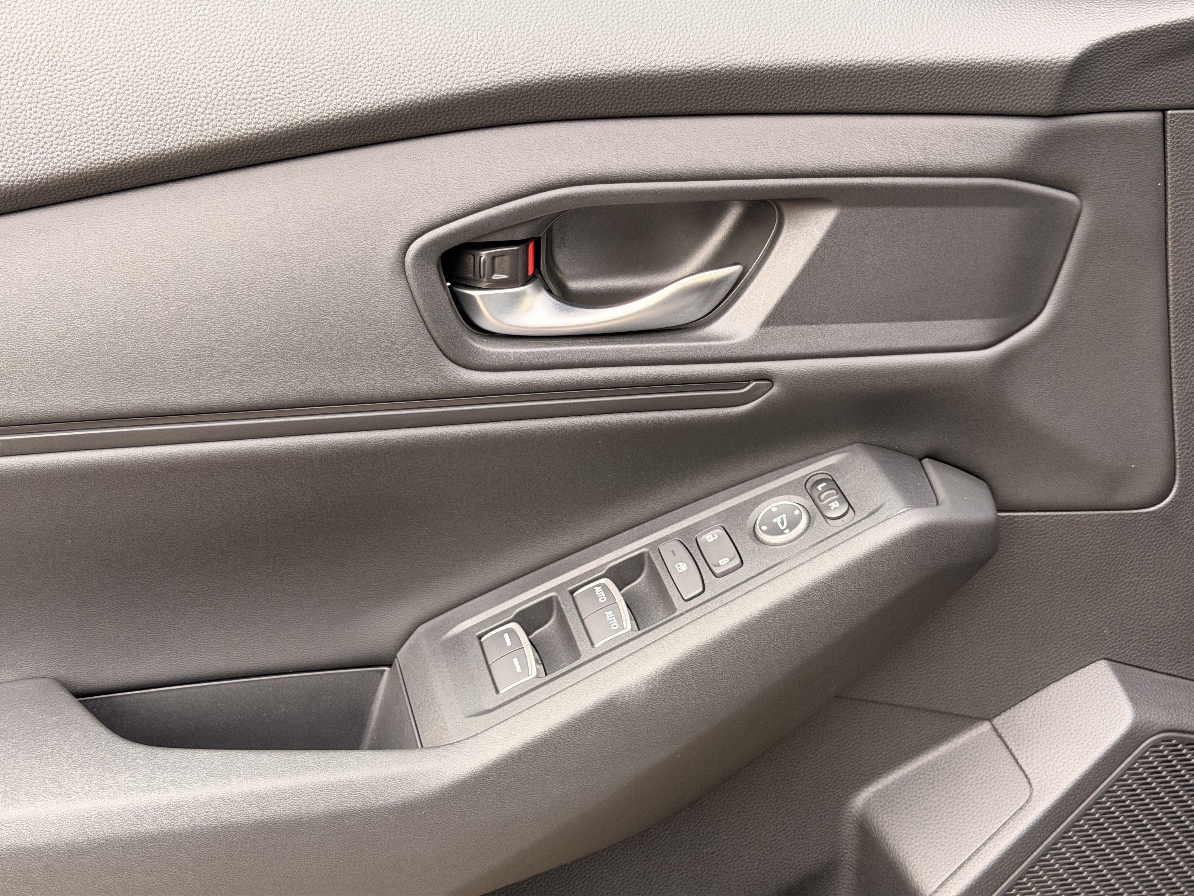 Certified 2025 Honda Accord SE image 11