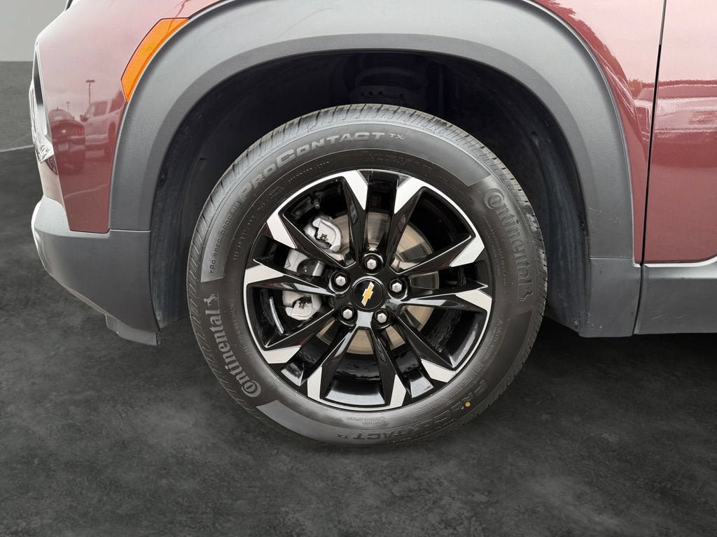 Used 2022 Chevrolet TrailBlazer LT w/ Convenience Package FWD image 4