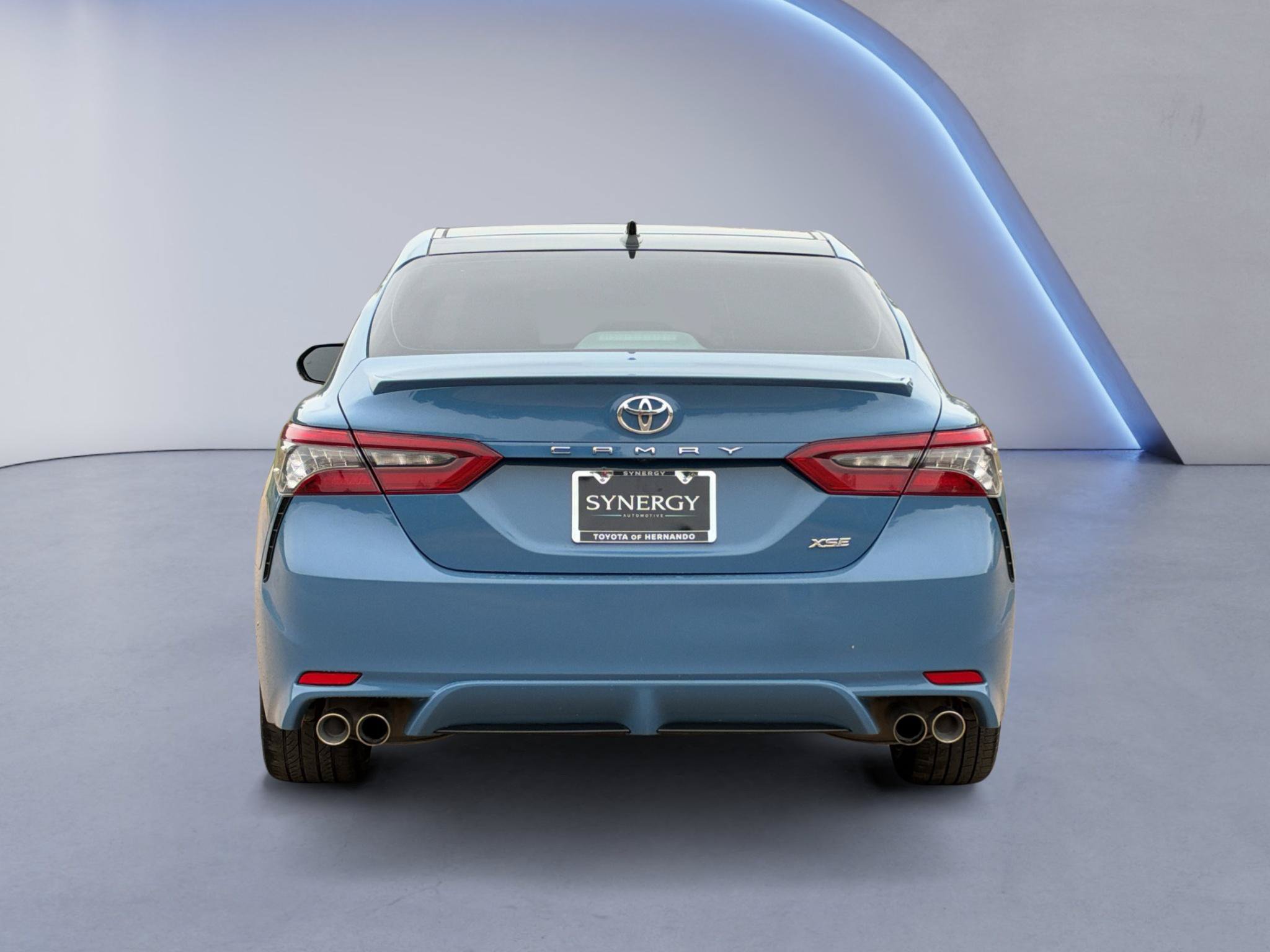 Used 2024 Toyota Camry XSE FWD image 7