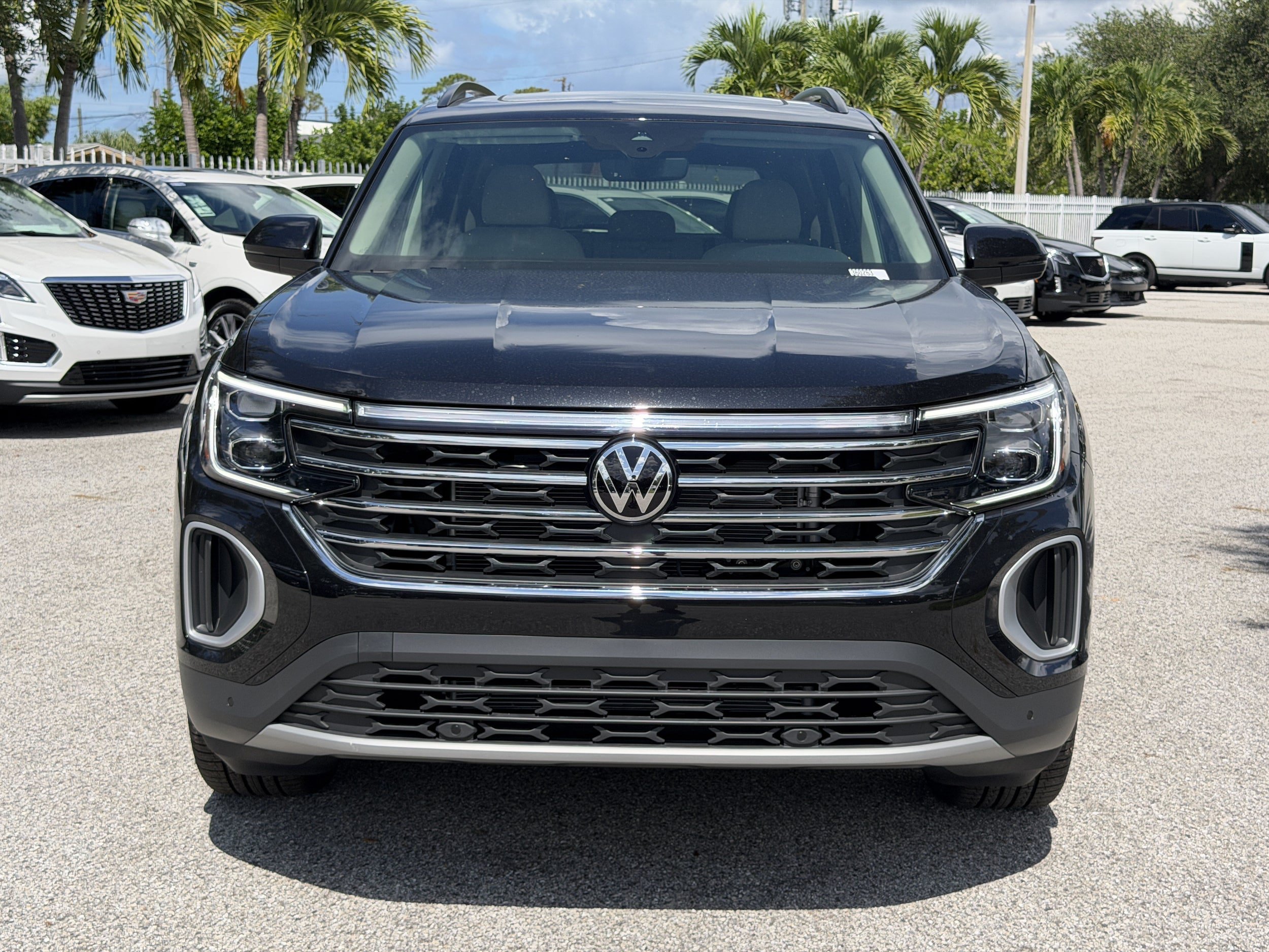 New 2026 Volkswagen Atlas SE FWD image 2