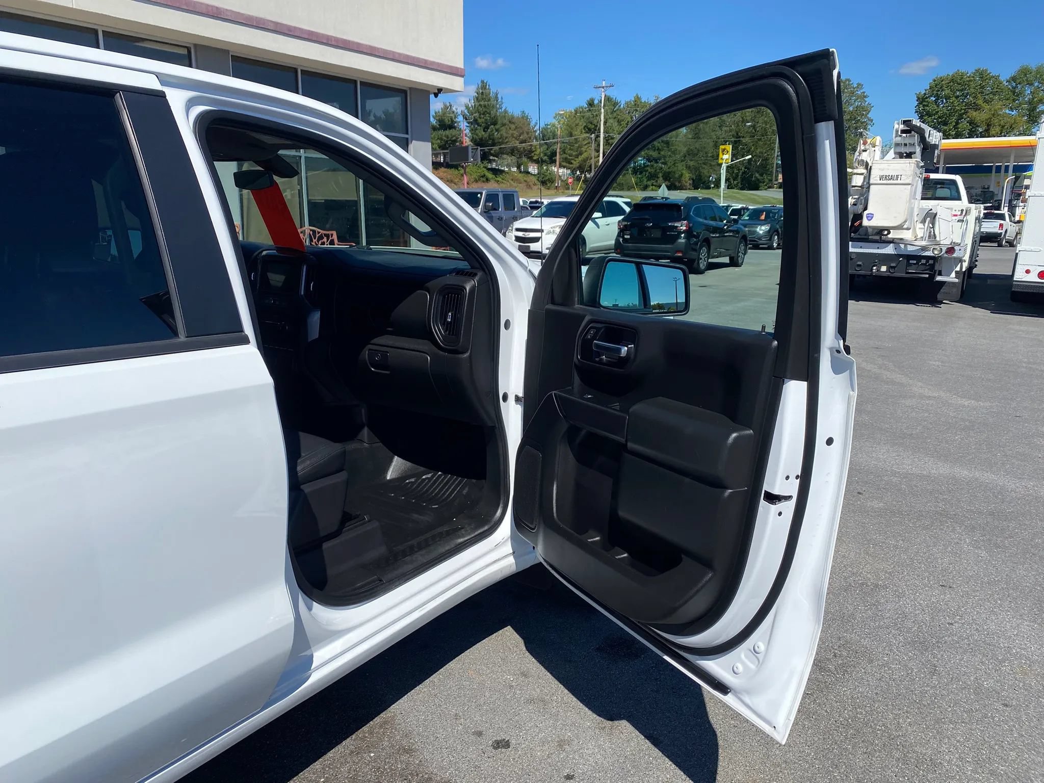 Used 2019 Chevrolet Silverado 1500 W/T w/ WT Fleet Convenience Package AWD/4WD image 18