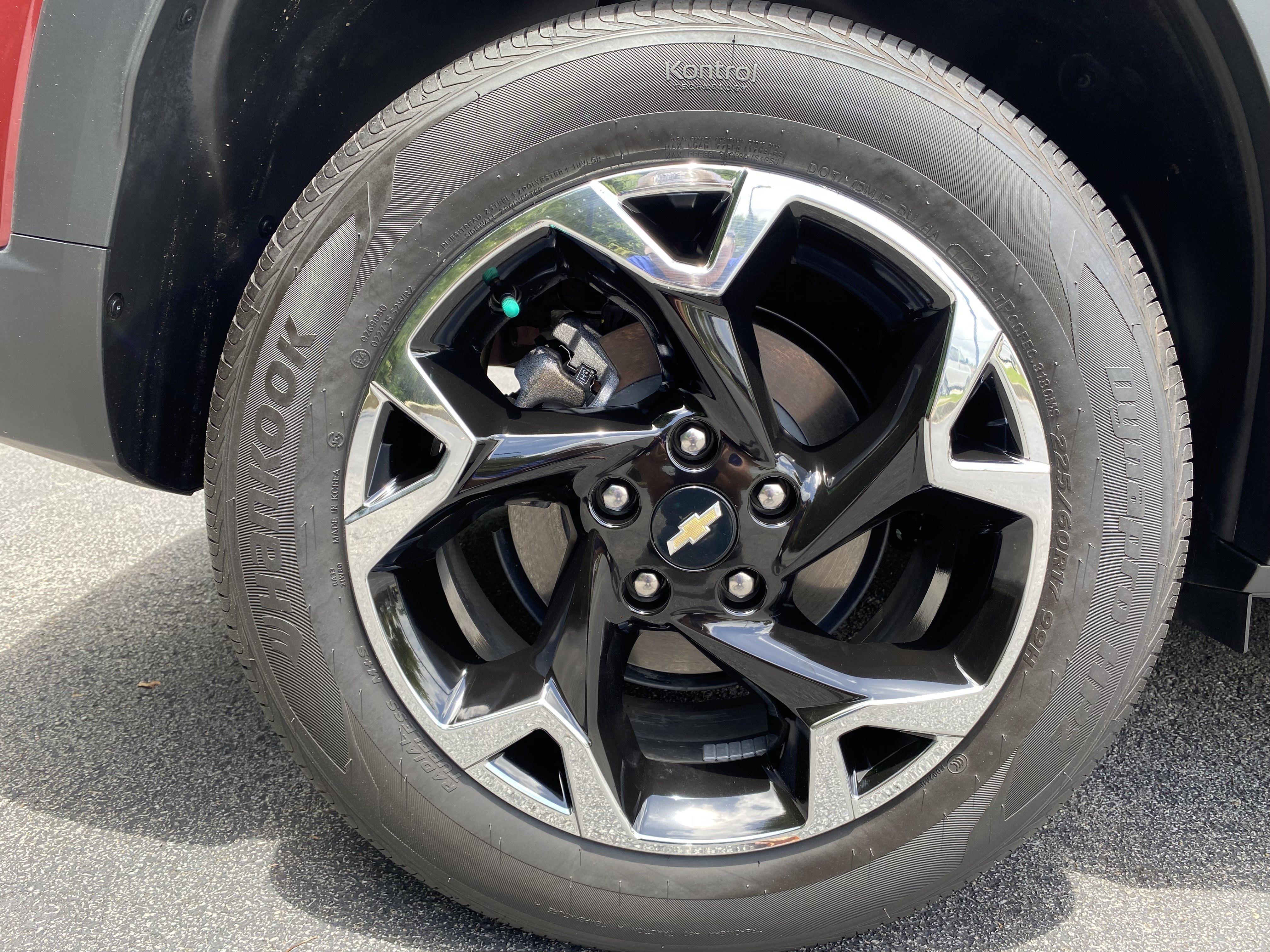 Used 2025 Chevrolet Trax LT w/ Driver Confidence Package FWD image 40