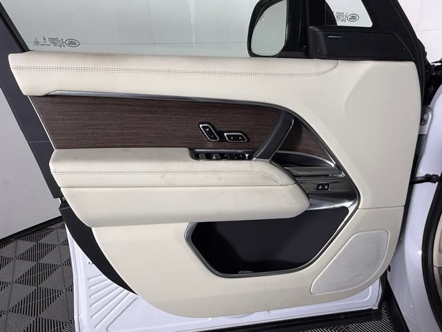 Certified 2026 Land Rover Range Rover SE AWD/4WD image 20