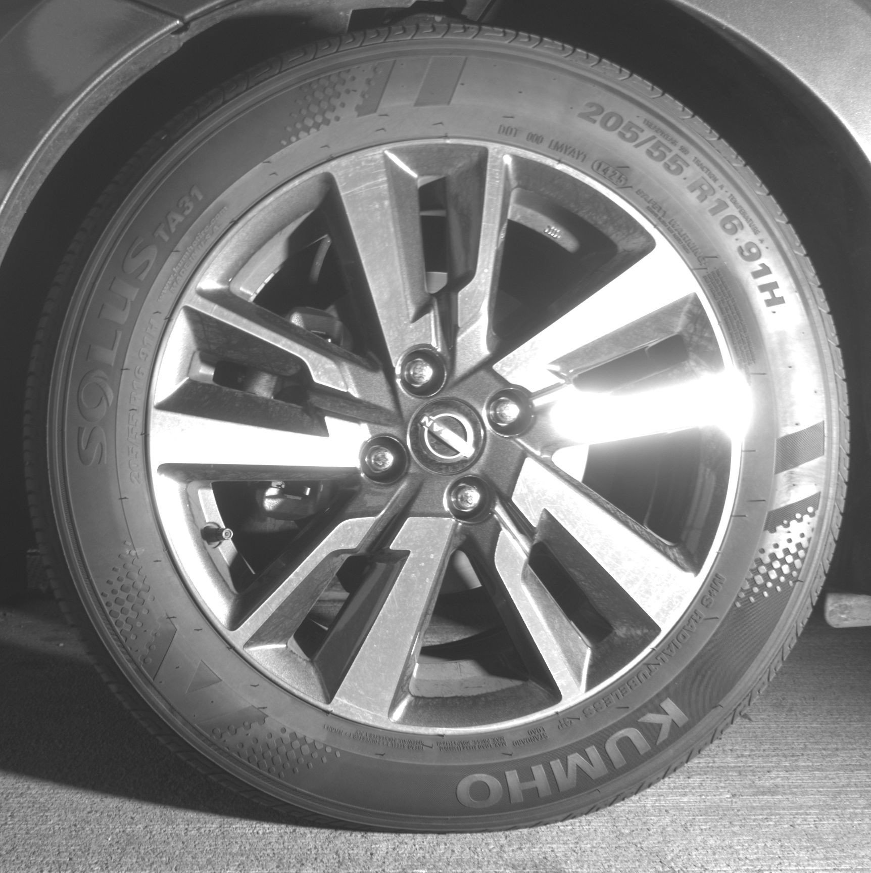 Used 2025 Nissan Versa SV image 12