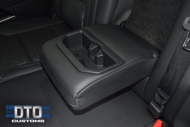 Used 2024 Toyota Tundra Limited w/ Power Package image 39