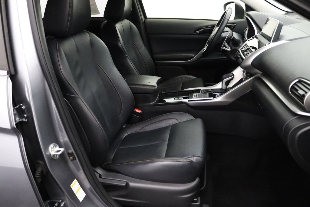 Used 2019 Mitsubishi Eclipse Cross SEL AWD/4WD image 17