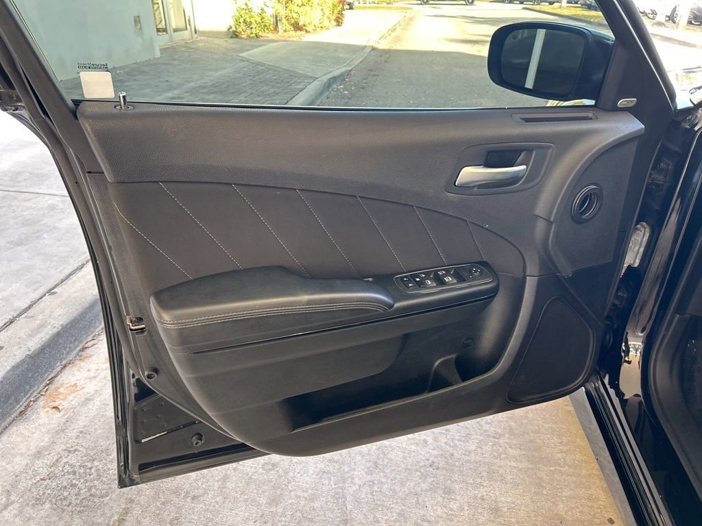 Used 2023 Dodge Charger GT w/ Blacktop Package image 33
