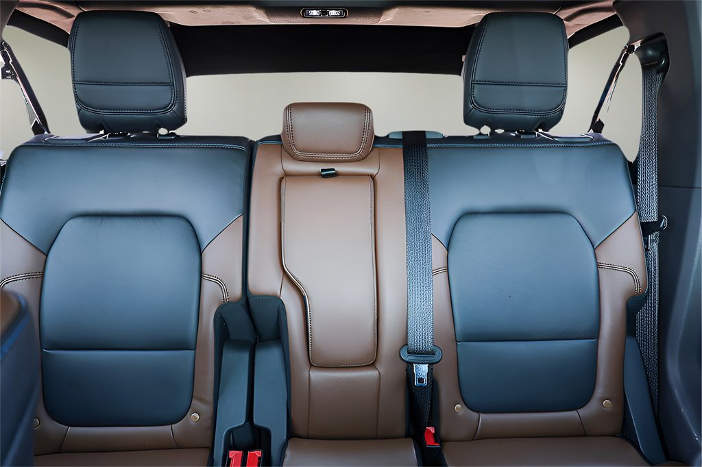 Used 2022 Ford Bronco Outer Banks image 32